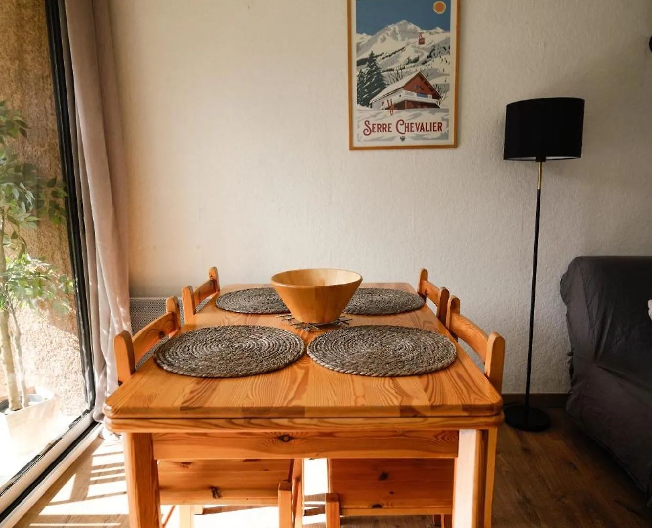 Appartement de montagne au calme rez de jardin sur les hauteurs de Briançon