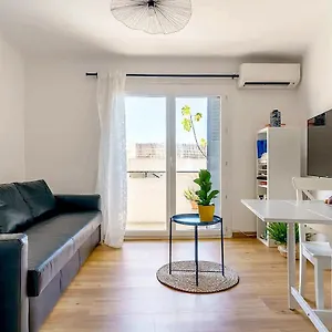Appartamento Entièrement Rénové, Ensoleillé, à 3mn De La Gare St Charles, Avec La Vue Sur Notre-dame De La Garde, Marsiglia