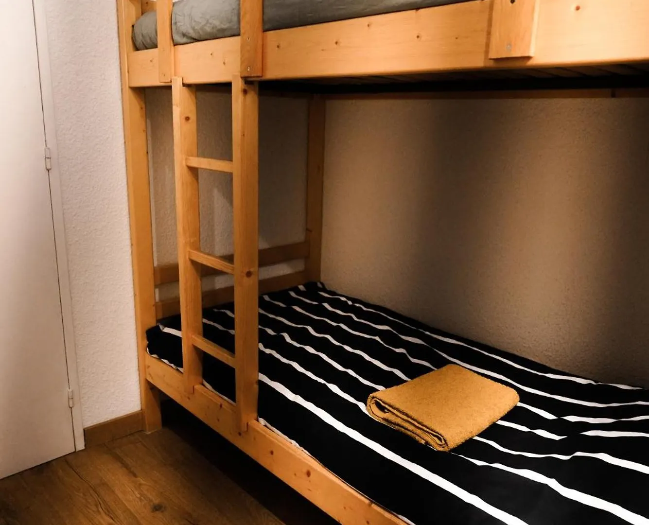 Apartment Appartement Tres Calme 2 Chambres Avec Parking Et Jardin Prive Sur Les Hauteurs De Briancon